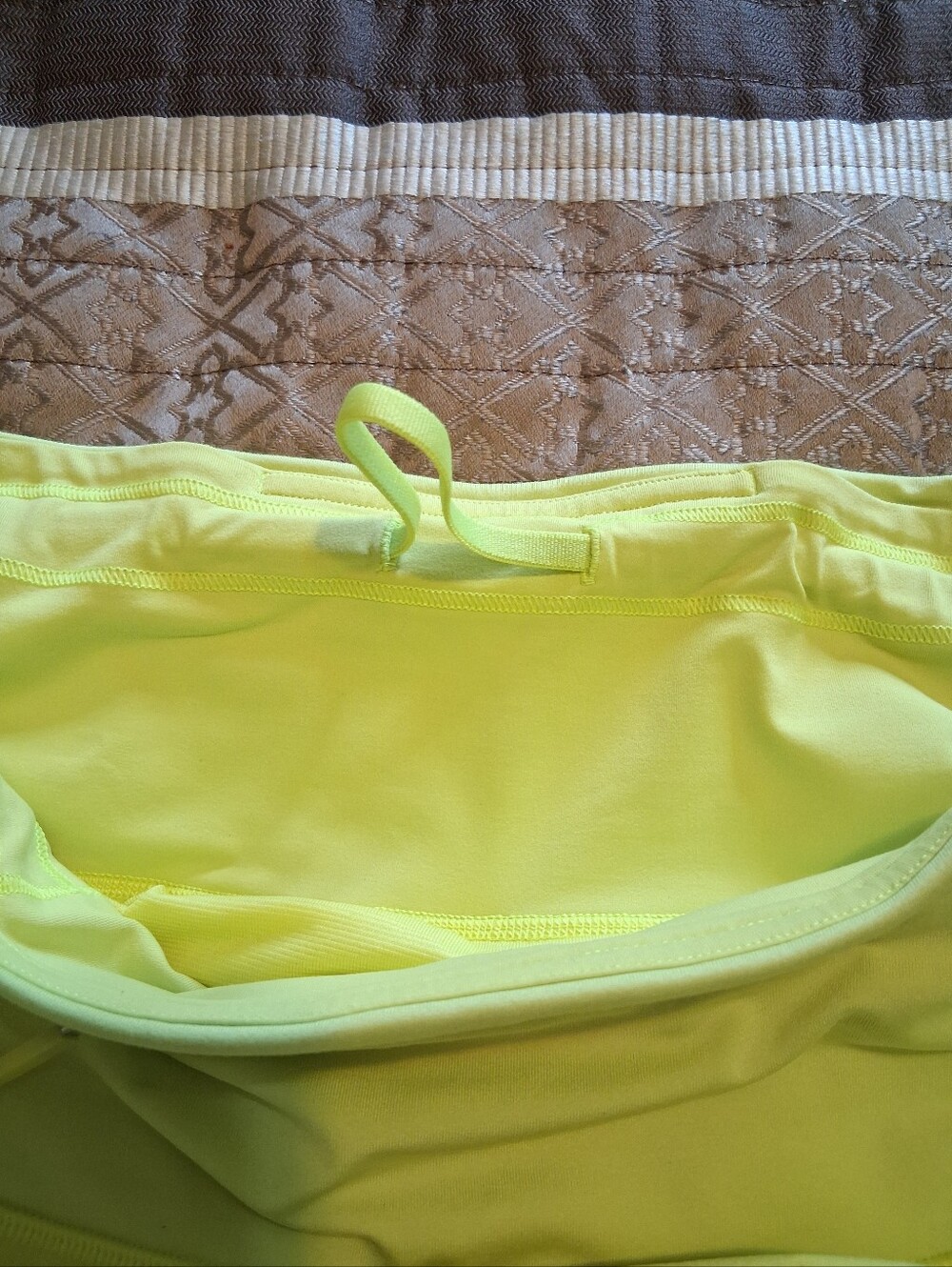 lululemon athletica Speed Up Waistband Short Neon Yellow 4" Gym Run Sz2 - Picture 6 of 16